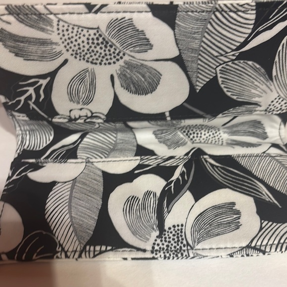 Vera Bradley Black and White Floral Tote and Bundle - Picture 5 of 15